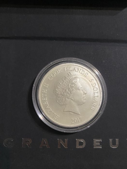 Коллекционная монета