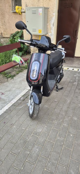Scuter electric RKS R8 – 2022
