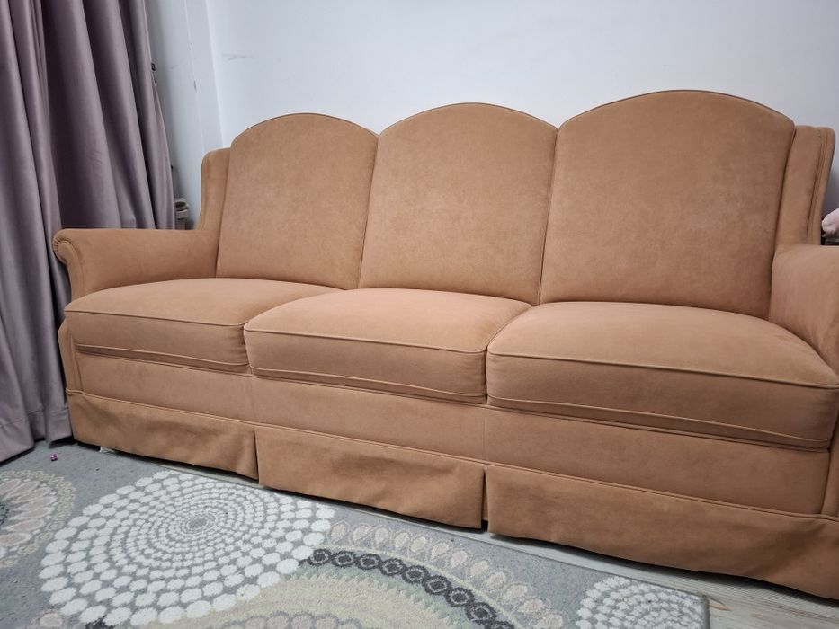 Canapea 3 locuri fixa, piele naturala alcantara, culoare coniac