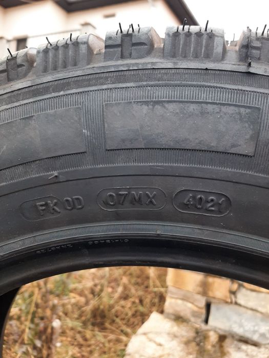 Продавам 2 броя зимни гуми Michelin Agilis Alpin в отлично състояние.