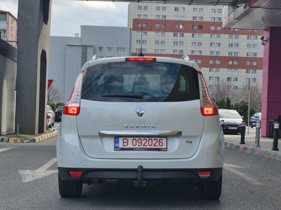 Renault Grand Scenic 7 Locuri-DVD+TV+Video