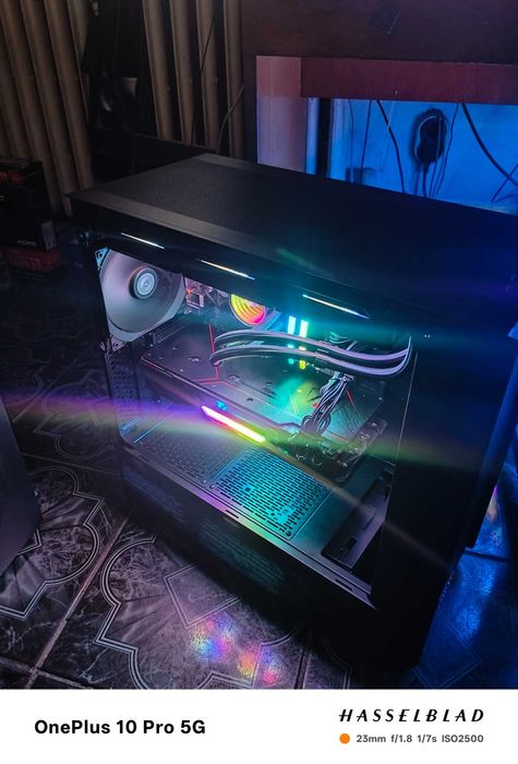 Геймърска конфигурация Ryzen 7 5700 \\ 16GB \\ RX 6800XT 16GB \\ 1000W Gold