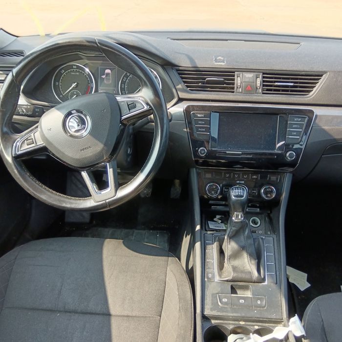 Dezmembram  Skoda Superb 2017-2018 2.0 Tdi 150 Cp CRL, DFGA