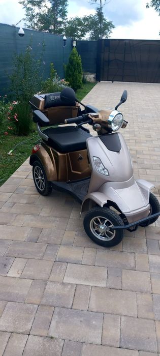 Scuter electric persoane cu dizabilități