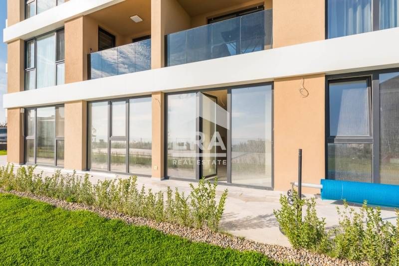 Продава се Двустаен апартамент в Варна, Бриз - 63 кв.м за 1174 €/кв.м - Снимка #3