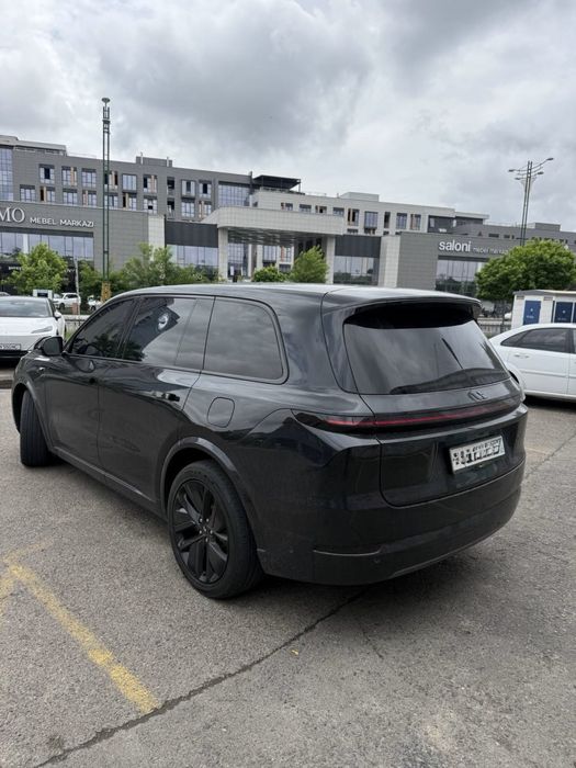 Li 9 Zo’r Narxga Srochna Sotiladi