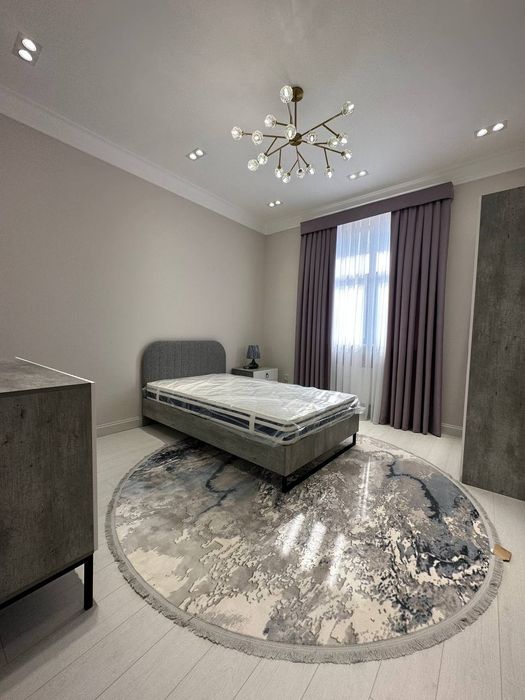 Сдается 5 комнатная квартира в Алмазарском районе на долгий срок