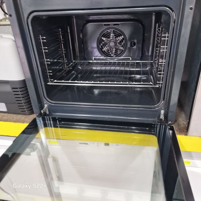 Фурна за вграждане WHIRLPOOL