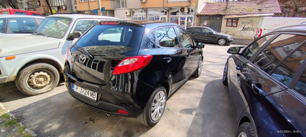 Mazda 2  бензин 1.35