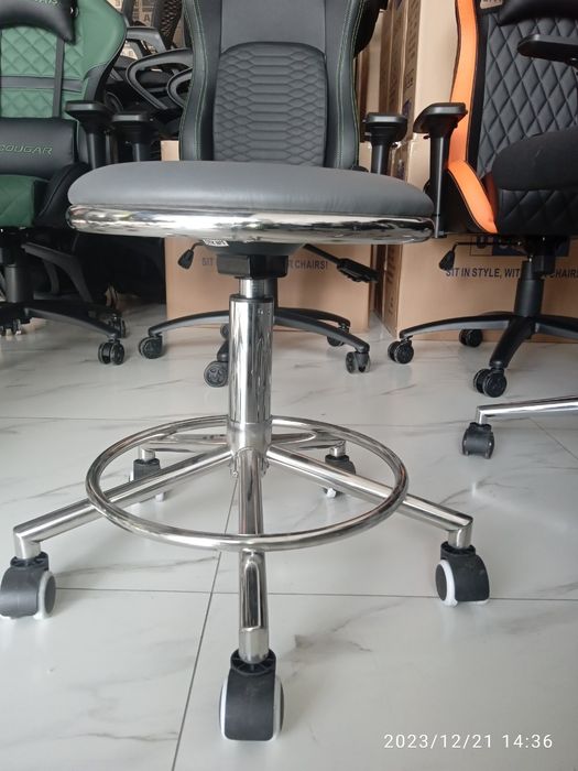 Кресло офисное, кресло для кассира, кресло для посетителей