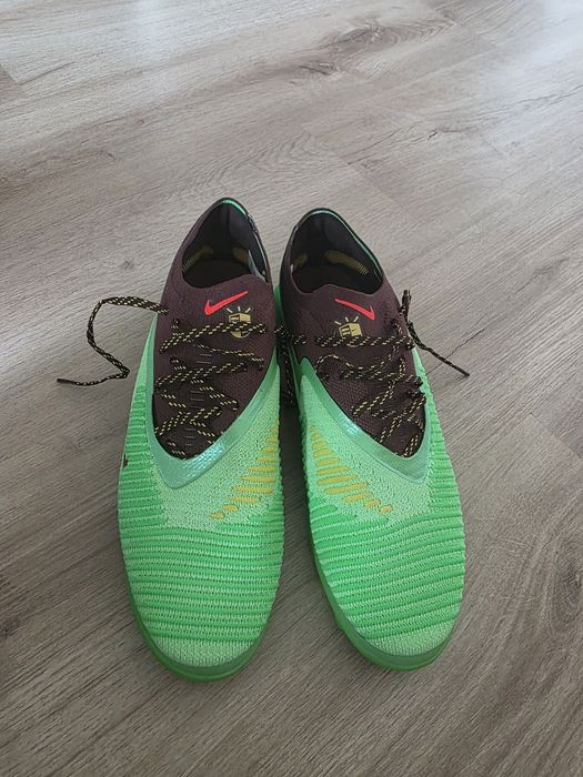 Nike x Travis Scott adidasi de fotbal