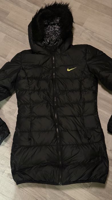 Nike и Karl Lagerfeld якета оригинални