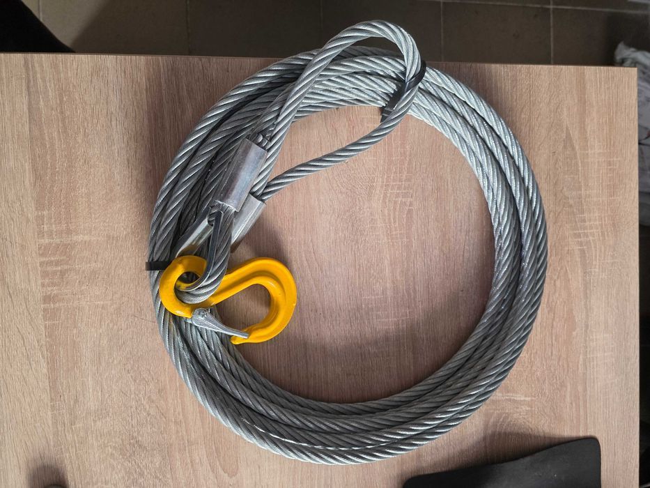 Coarda de oprire cu diametrul de 12 mm, lungime de 10 m, cu carlig si ochi