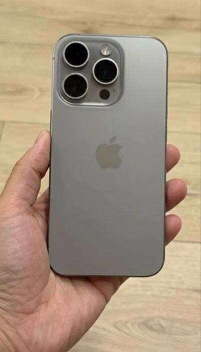 Продам Iphone 15 pro 256 gb серый