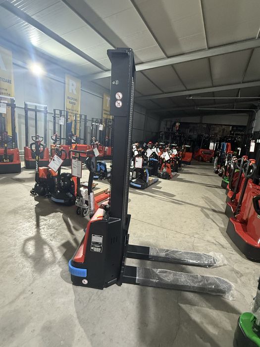 Transpaleta cu Catarg Liza Electrica 1500kg