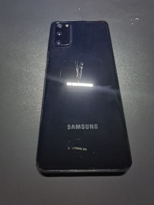 Samsung s20  128