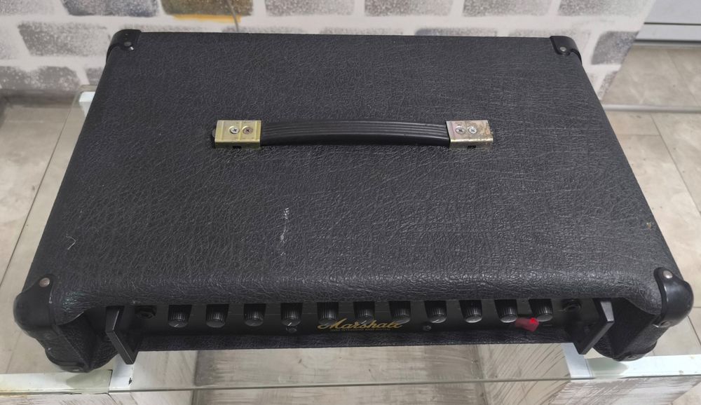 MARSHALL 200 w intgrated  bas system