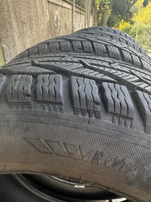 Продавам зимни гуми кормуран  205/65/16