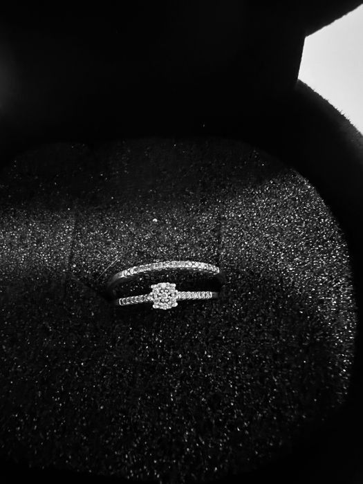 Inele dama din aur alb cu diamante