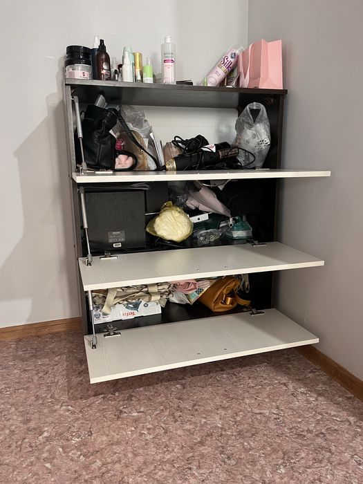 Продам прихожую и обувницу.