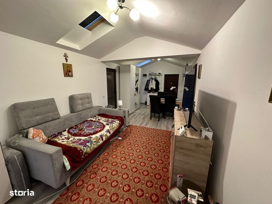 Apartament cu 3 camere, zona Campului — fotografia 1