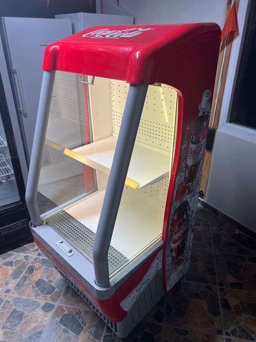 Хладилна витрина