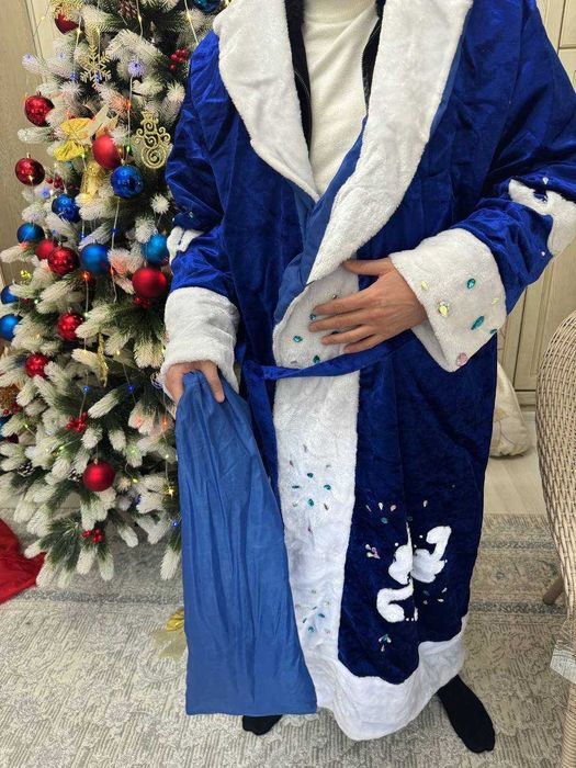 Срочный продается  Дед Мароз костюм 200000