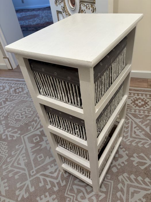 Тумба / стеллаж с корзинами