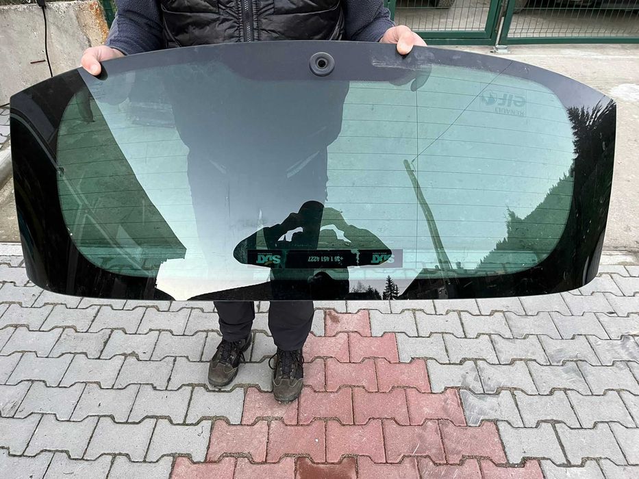 Luneta Renault Grand Scenic 2010