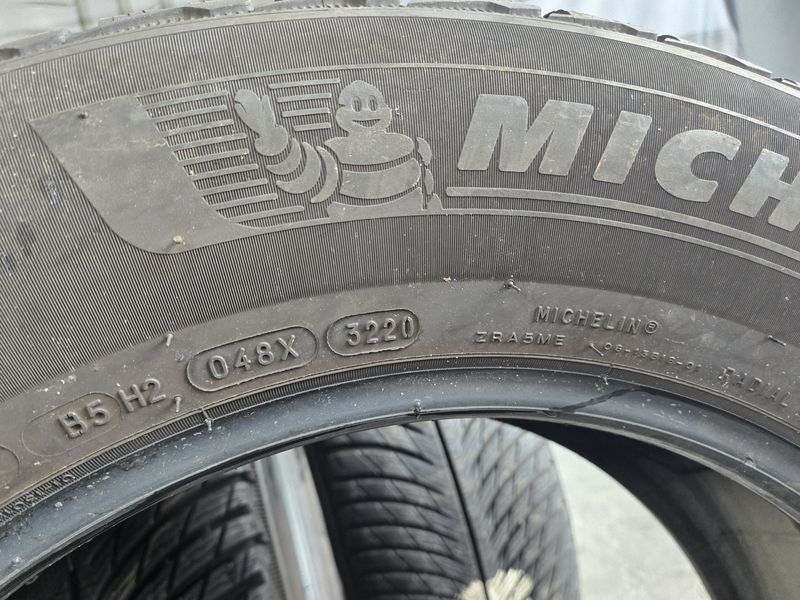235/65/17 MICHELIN 4бр