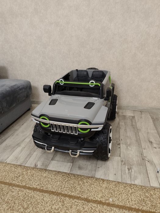 Машина детская Jeep