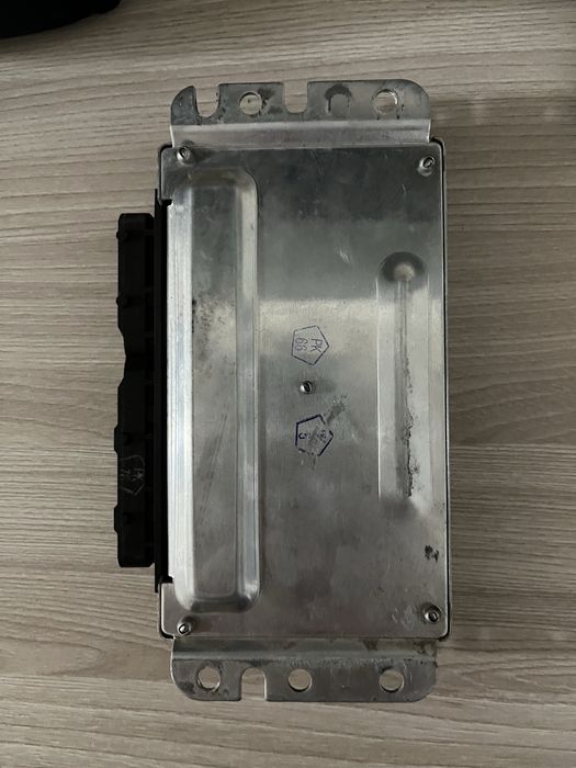 Продам ЭБУ М73  В отличном состояний