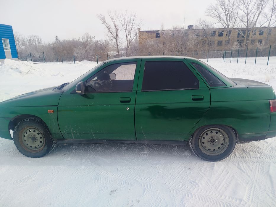 Продаю срочно 2110