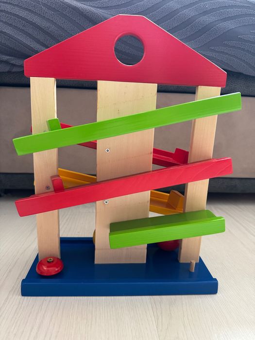 Eichhorn дървена къща с топки