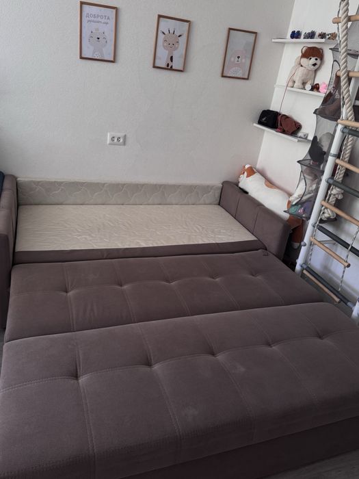Продам диван-кровать.