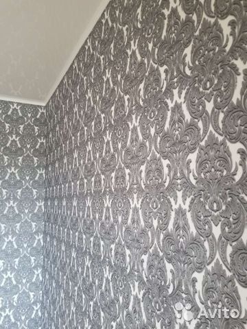 Поклейка  обоев.