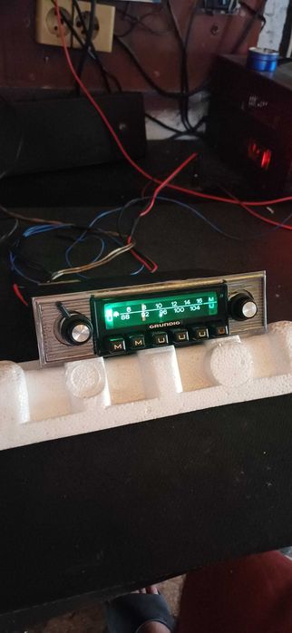 Radio auto cu bluetooh grunding