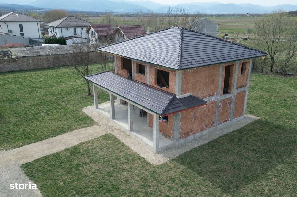 Casa individuala la rosu 146 mp utili P+1 si teren 760 mp in Turnisor