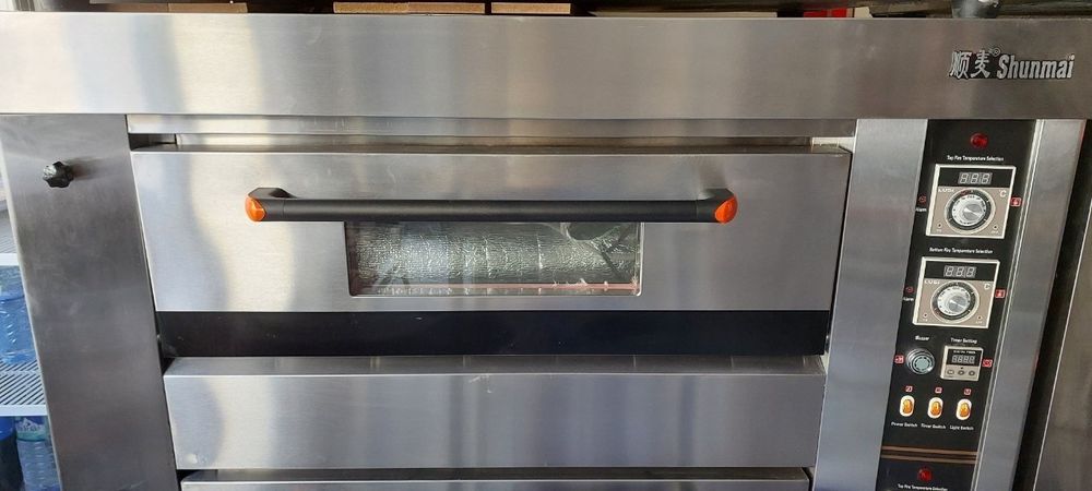 Профессиональная хлебопекарная печь марки Shunmai.Модель FKB-1