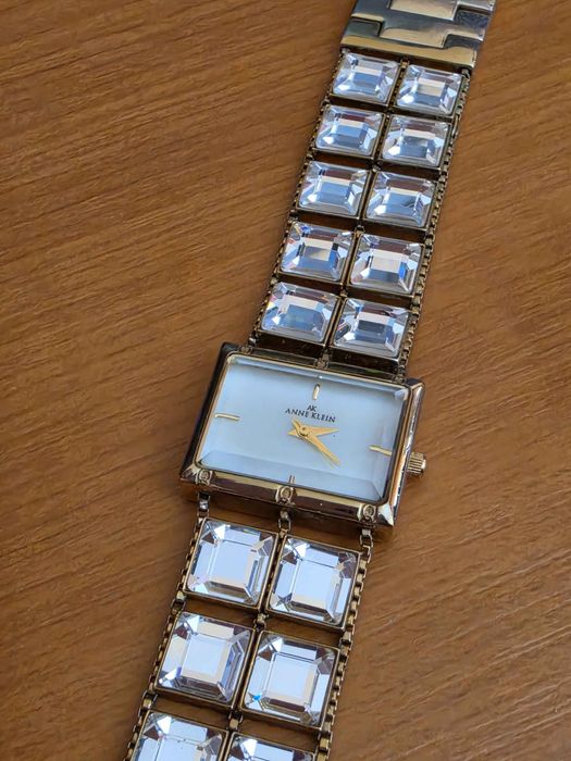 Ceas Anne Klein pentru femei