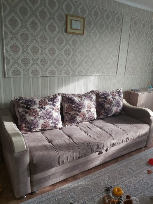 Продам диван тахта