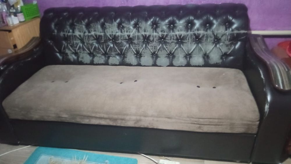 Продам диваны 2 штуки