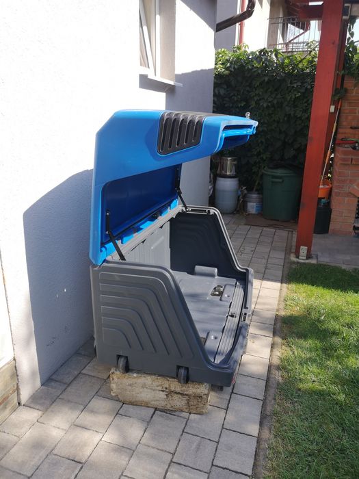 Cutie portbagaj pe carligul de remorcare Towbox V3 - culoare Albastru