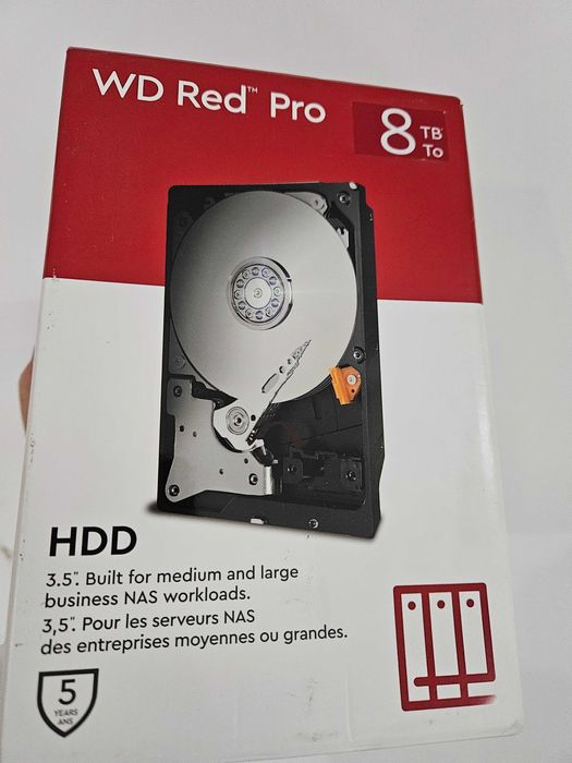 Hard extern 8tb nou la cutie.