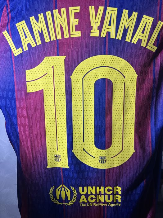 Футболна тениска на Барселона сезон 25/26