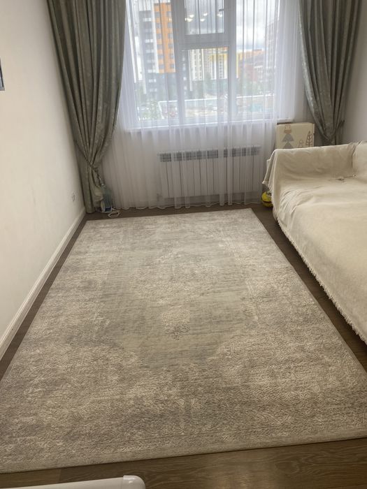 Продам ковер, тюль и шторы