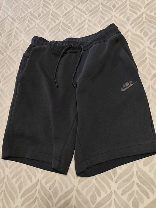 Къси гащи Nike tech fleece (мъжко XS)