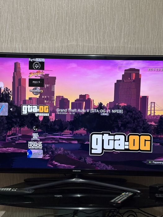 Продам PS3 Super Slim
