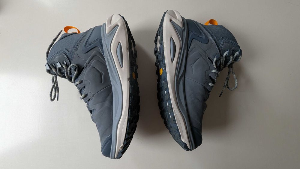 Bocanci trekking / hiking barbati Hoka Kaha 3 GTX SS 2026