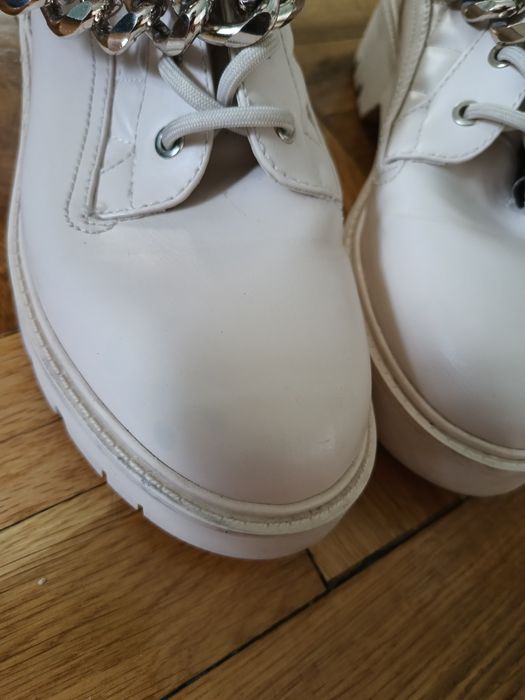 Оригинални боти  Guess